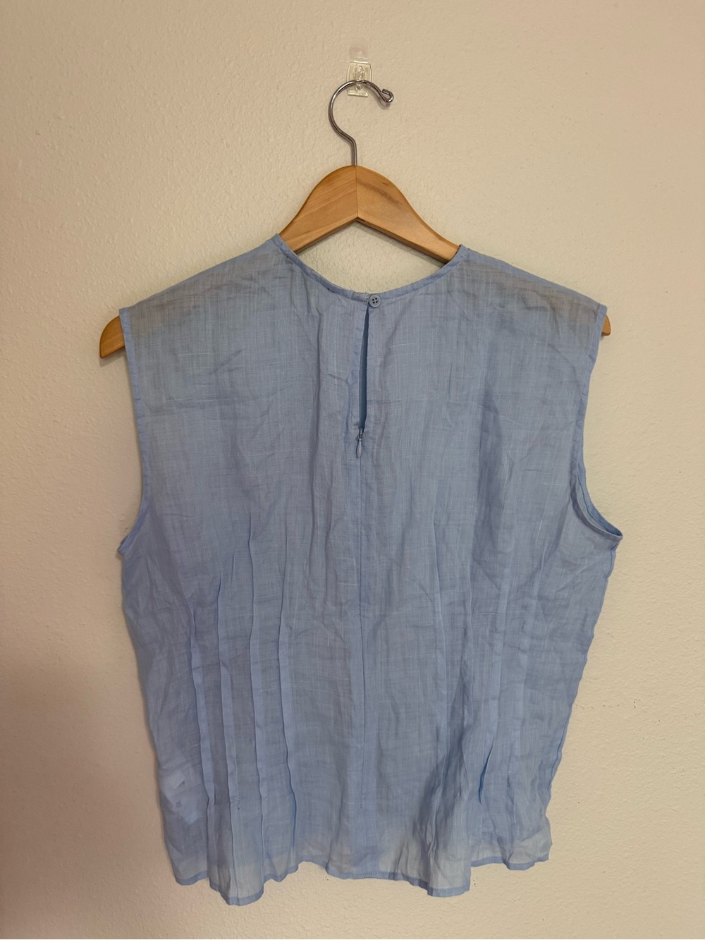 J. Crew Light Blue Sleeveless Pintuck Linen Shell - Picture 3 of 6